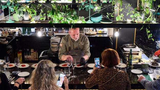 Rodrigo de la Calle lleva el restaurante Virens, en Barcelona