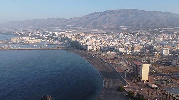 Playa de San Nicolás, en Adra