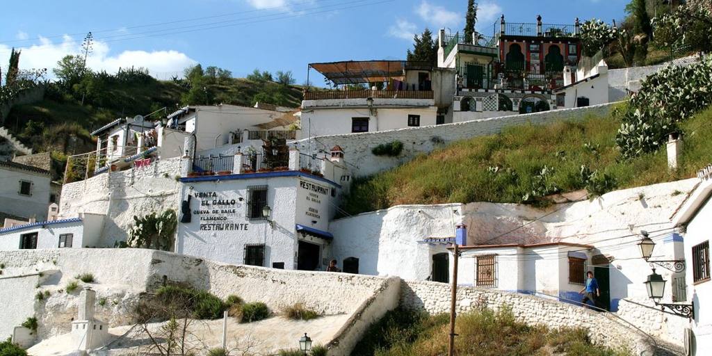 Las casas cueva donde vivir unas vacaciones exóticas sin salir de Andalucía