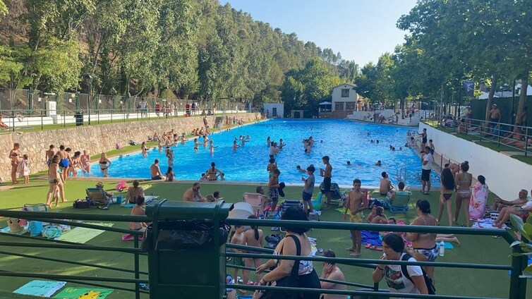 La piscina más grande de Europa contra el calor andaluz: ¿cuánto mide?