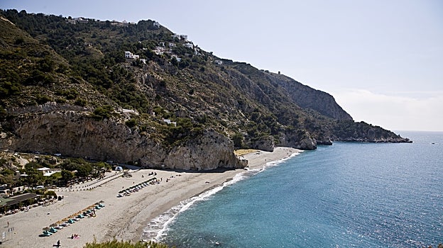 Imagen de la playa de Cantarriján