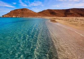 Las mejores playas de Andalucía para alargar el verano hasta el otoño