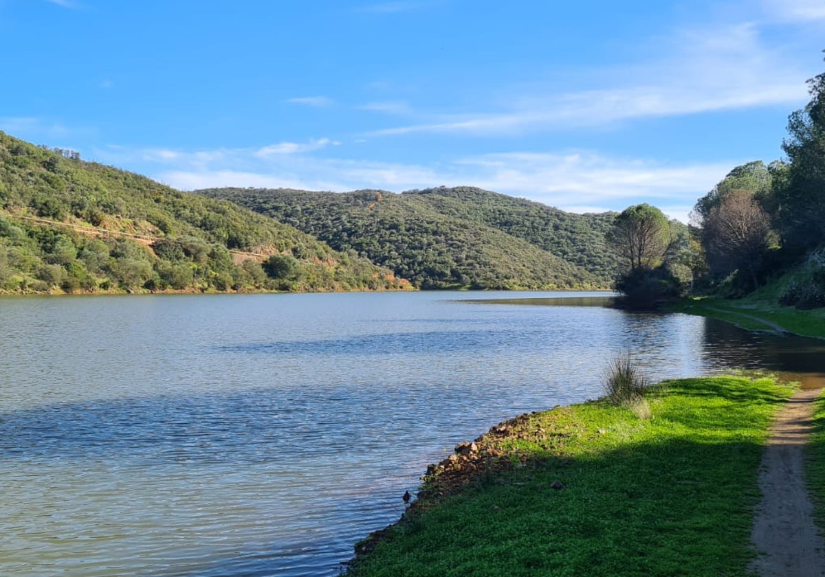 La conocida Ruta del Agua tiene algunos de sus más bonitos tramos en el término municipal de Guillena