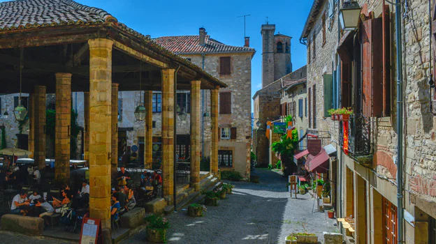 Plaza del Mercado de Cordes-sur-ciel