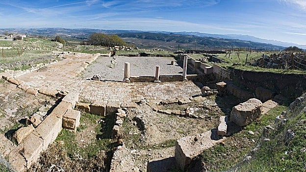 En la actualidad es posible visitar y viajar por la historia caminando por estas preciosas ruinas