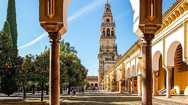 Campanario de la Torre Mezquita-Catedral de Córdoba.