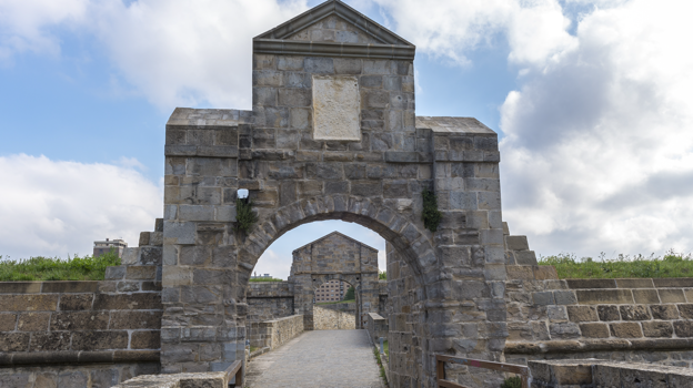 Imagen de la puerta de acceso del Socorro