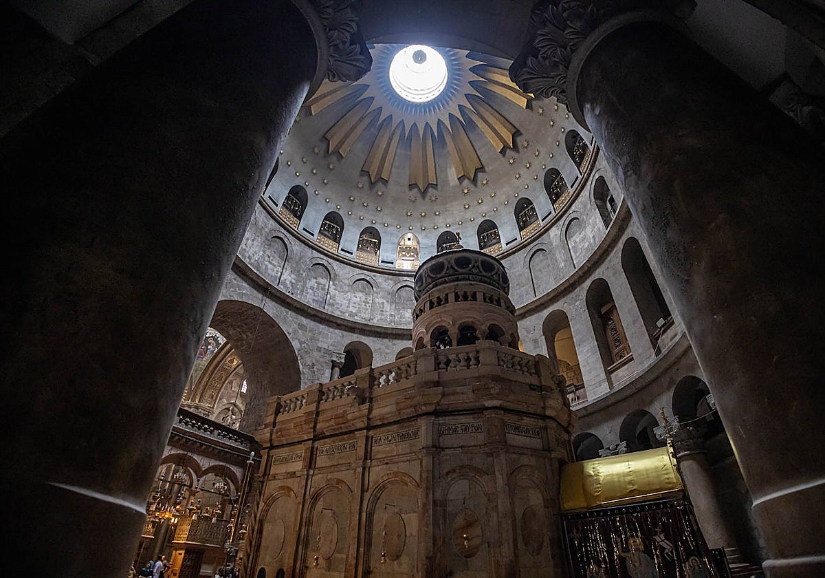 Iglesia del Santo Sepulcro en el barrio cristiano de la Ciudad Vieja de Jerusalén