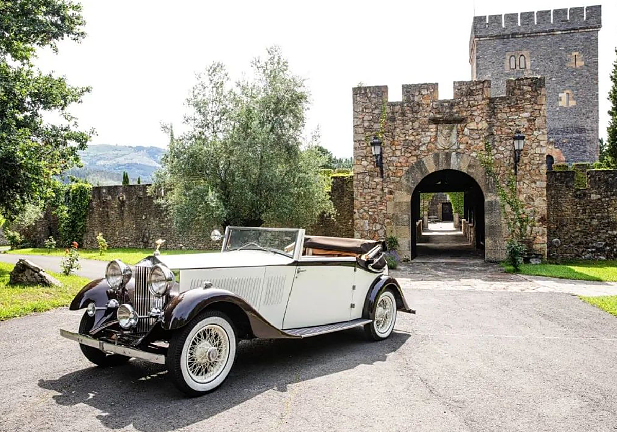 Imagen de la Torre Loizaga que alberga una gran colección de Rolls-Royces