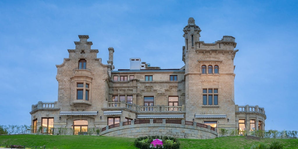 El emblemático Palacio Arriluce de Getxo abre sus puertas como hotel boutique de lujo