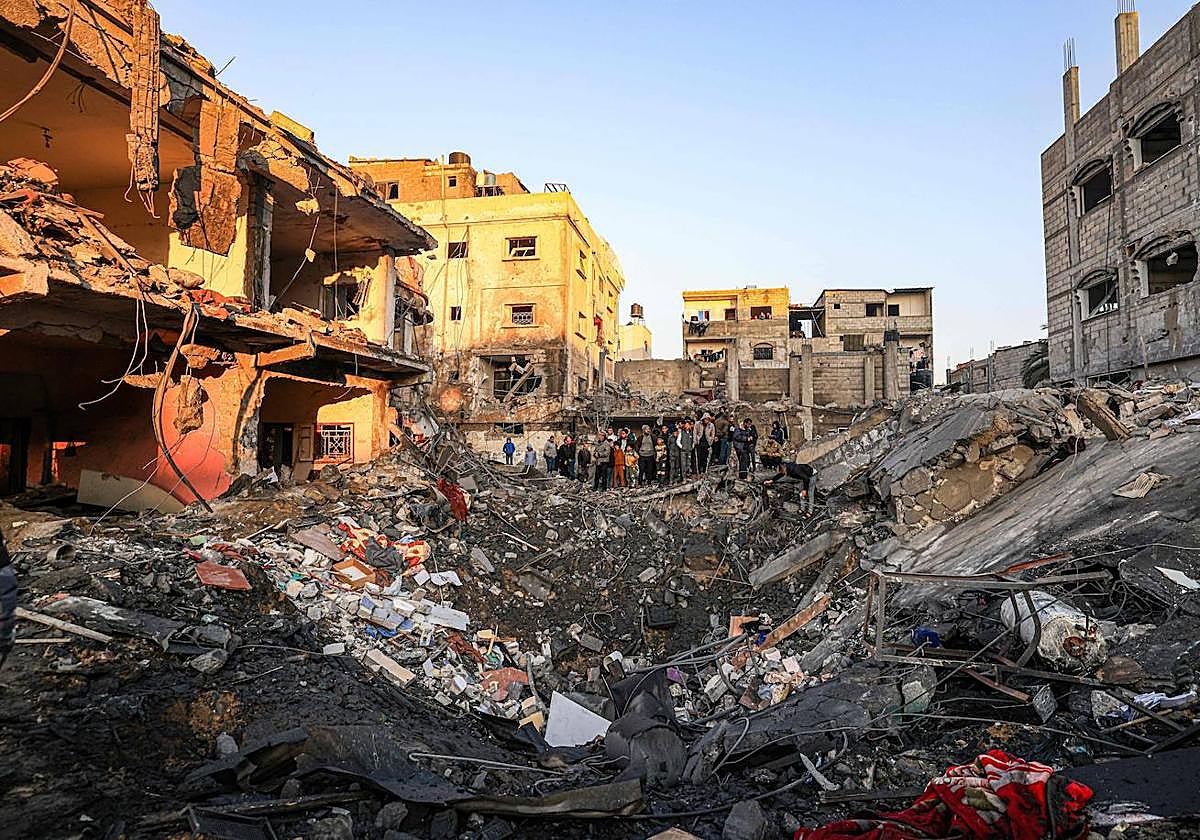 Las consecuencias de un bombardeo en Rafah, al sur de Gaza