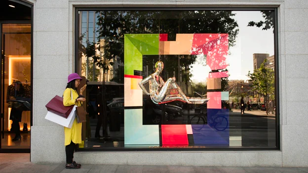 Imagen de la fachada de la tienda de Louis Vuitton