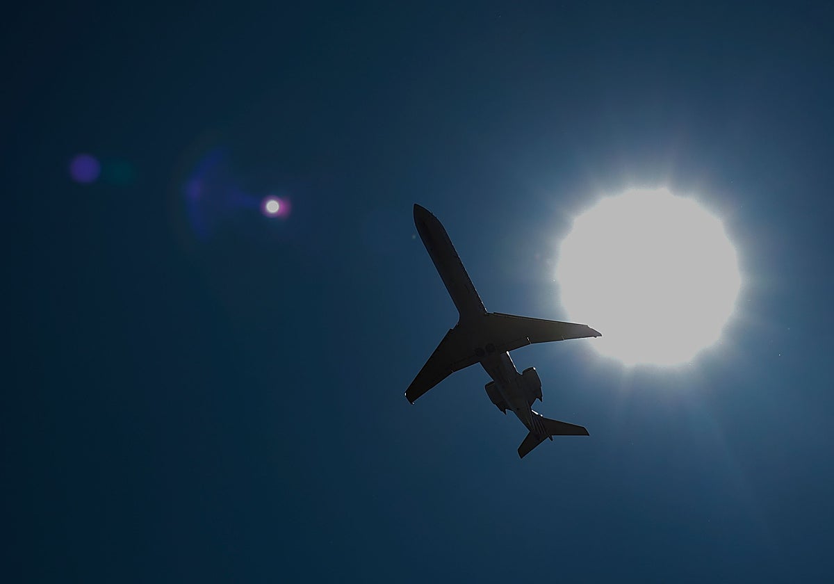 Uno de los miles de aviones que recorren el mundo cada día