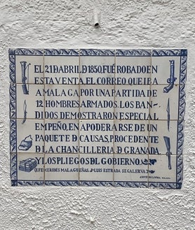 Imagen secundaria 2 - Celda de Luis Candelas, platos del restaurante y azulejo conmemorativo