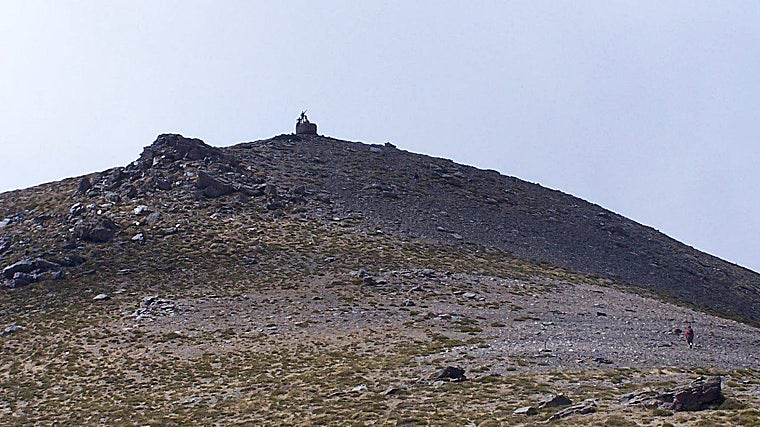Vista del punto geodésico del Chullo en Almería.
