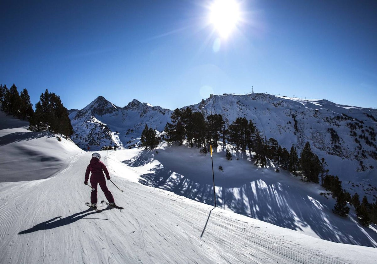 Descenso en Baqueira Beret, la estación con más nieve este fin de semana
