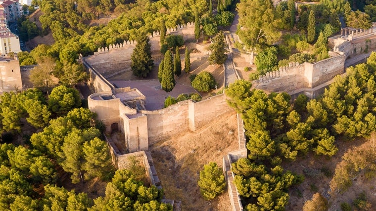 Los tesoros arquitectónicos de Málaga: una mirada profunda a su patrimonio construido