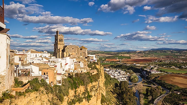 Por su emplazamiento estratégico, la localidad de Arcos de la Frontera es prácticamente un castillo en sí misma