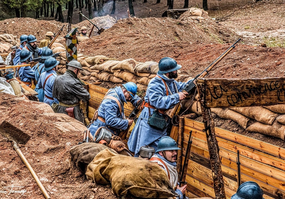 Recreación de trincheras de la Primera Guerra Mundial en el Castillo de Belmonte, Cuenca