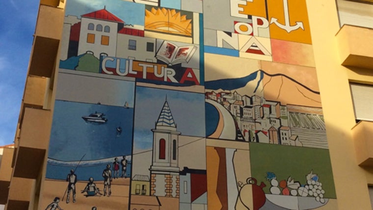 Ruta por los 11 murales de Estepona que hacen un homenaje al arte urbano