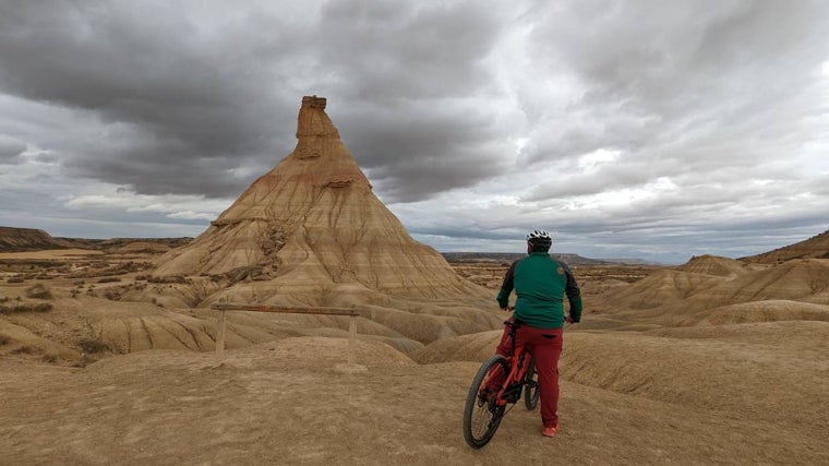 Ruta en bicicleta por las Bardenas Reales