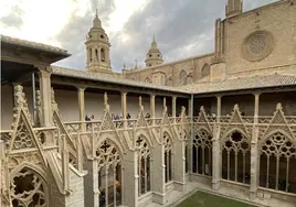 Del desierto en bici al conjunto catedralicio más completo de España