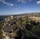 Este es el pueblo de España más bonito para viajar en marzo: es Conjunto Histórico y Paisajístico y tiene un restaurante Michelín