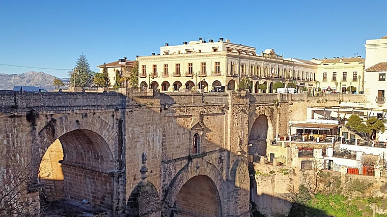 La ciudad de Ronda cuenta con numerosos argumentos de todo tipo para que los recién casados puedan disfrutar de su luna de miel