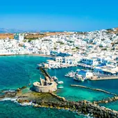 La isla griega que se ha llenado de turistas por una serie de Netflix