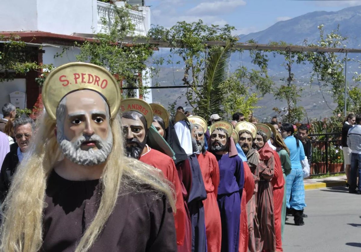 En el pueblo malagueño de Iznate se pone en marcha una curiosa celebración en la que las máscaras tradicionales toman protagonismo