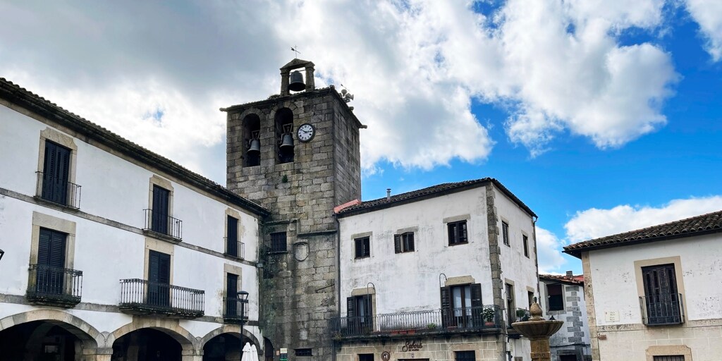 El pueblo de Cáceres que tiene lengua propia y arquitectura tradicional