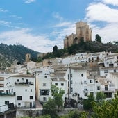 Descubre la majestuosidad oculta del Castillo de Vélez-Blanco en Almería