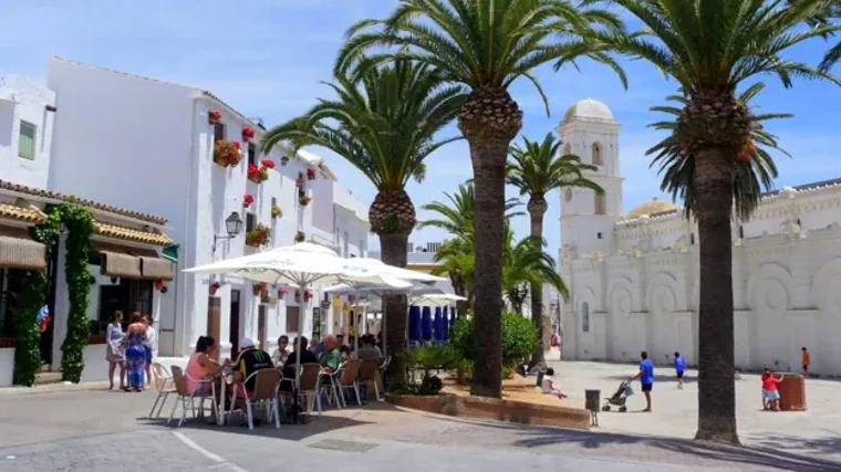 Una ruta por los pueblos más felices de Andalucía: qué hacer y qué ver en ellos