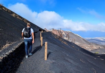 La Palma quiere volver a caminar: vidas, dolor y planes tras la pesadilla del volcán