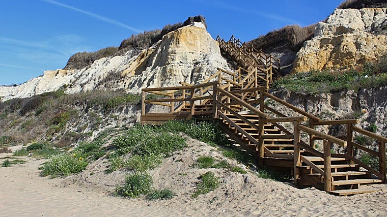 Bajada a la Playa de Cuesta Maneli