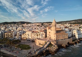 Sitges, una encantadora villa marinera con vistas al Parque del Garraf