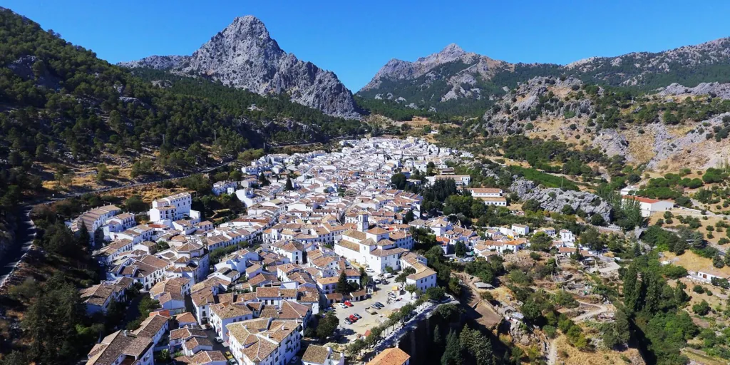 Ni Málaga ni Huelva: este es el destino más fresquito de Andalucía para viajar en agosto