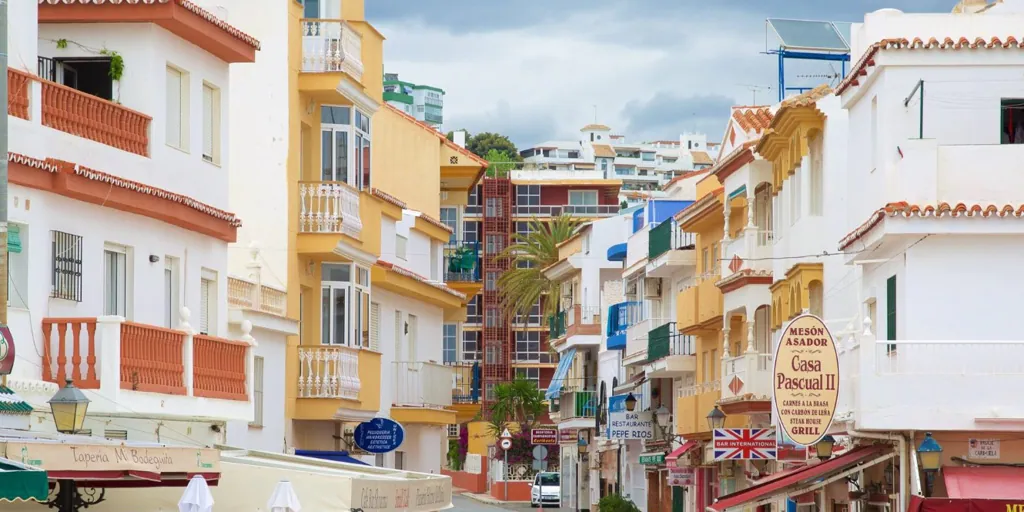 Qué ver en la Carihuela: el barrio marinero más bonito de la Costa del Sol