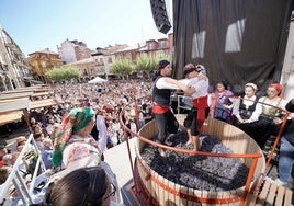 Tres días de vino e historia en un pueblo con 7 km de galerías subterráneas