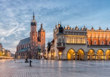 De la plaza medieval más grande de Europa a la fábrica de Schindler