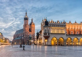 De la plaza medieval más grande de Europa a la fábrica de Schindler