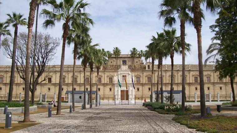 Fachada del Parlamento de Andalucía