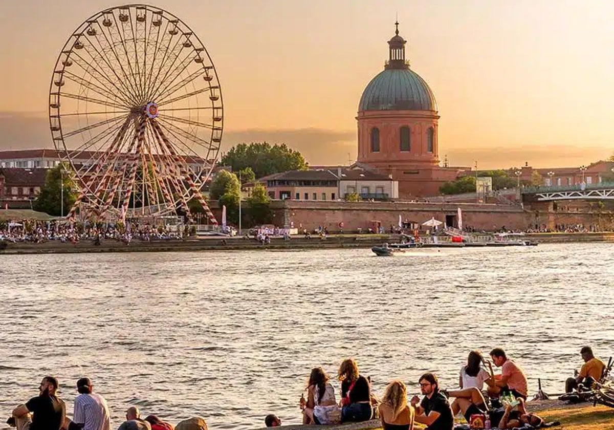 Vistas de la ciudad desde el río Garona