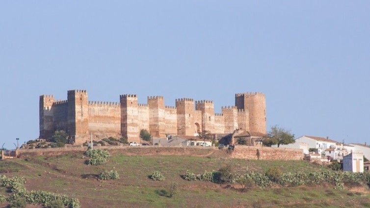 El impresionante castillo andaluz que parece sacado de la Casa del Dragón