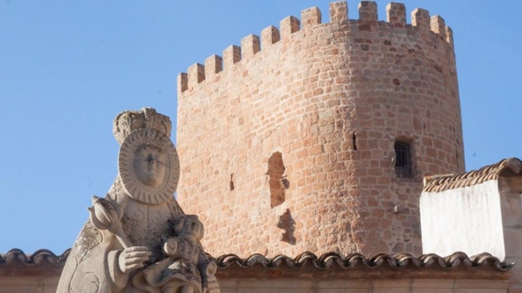 Castillo de Burgalimar conocido como 'la fortaleza de los siete reyes'