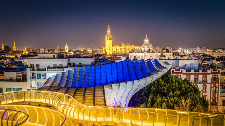 La ciudad de Sevilla cuenta con algunos de los monumentos más emblemáticos de toda Andalucía