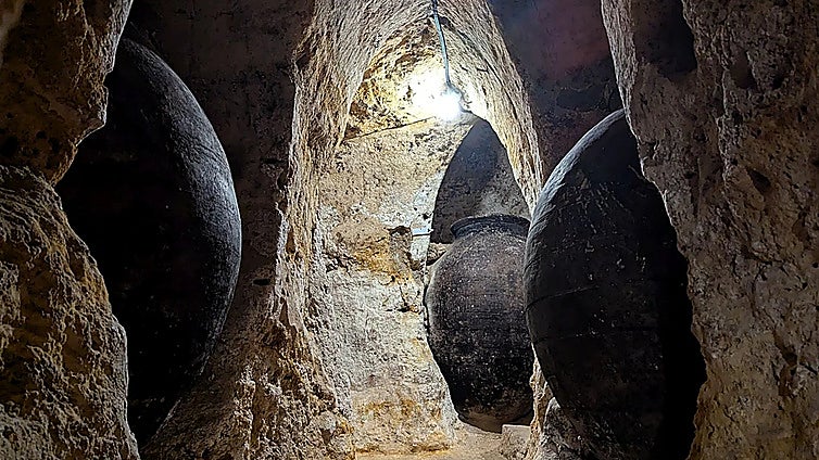 Ocho kilómetros de cuevas bajo uno de los pueblos más bonitos de España