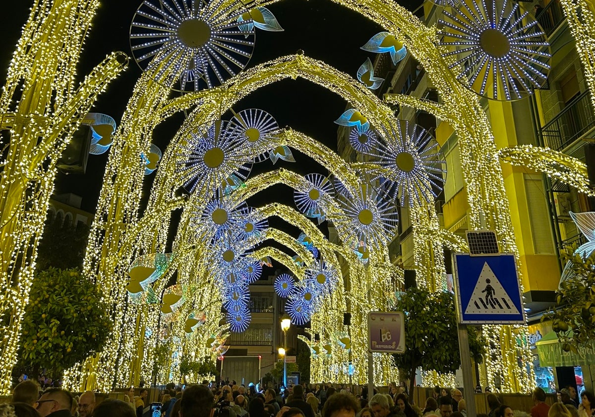 Iluminación navideña en Puente Genil (Córdoba)