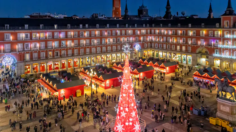 Mercadillo navideño de la Plaza Mayor de Madrid