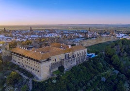 No es Córdoba: este pueblo de Sevilla ha sido reconocido como la 'Flor de Andalucía'